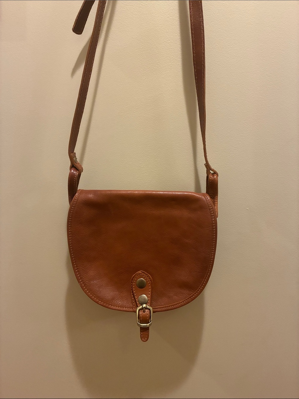 Tano Chestnut Brown Leather Crossbody Saddle Bag